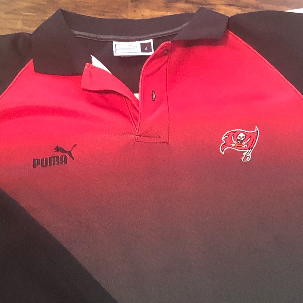 tampa bay buccaneers Puma sweatshirt.